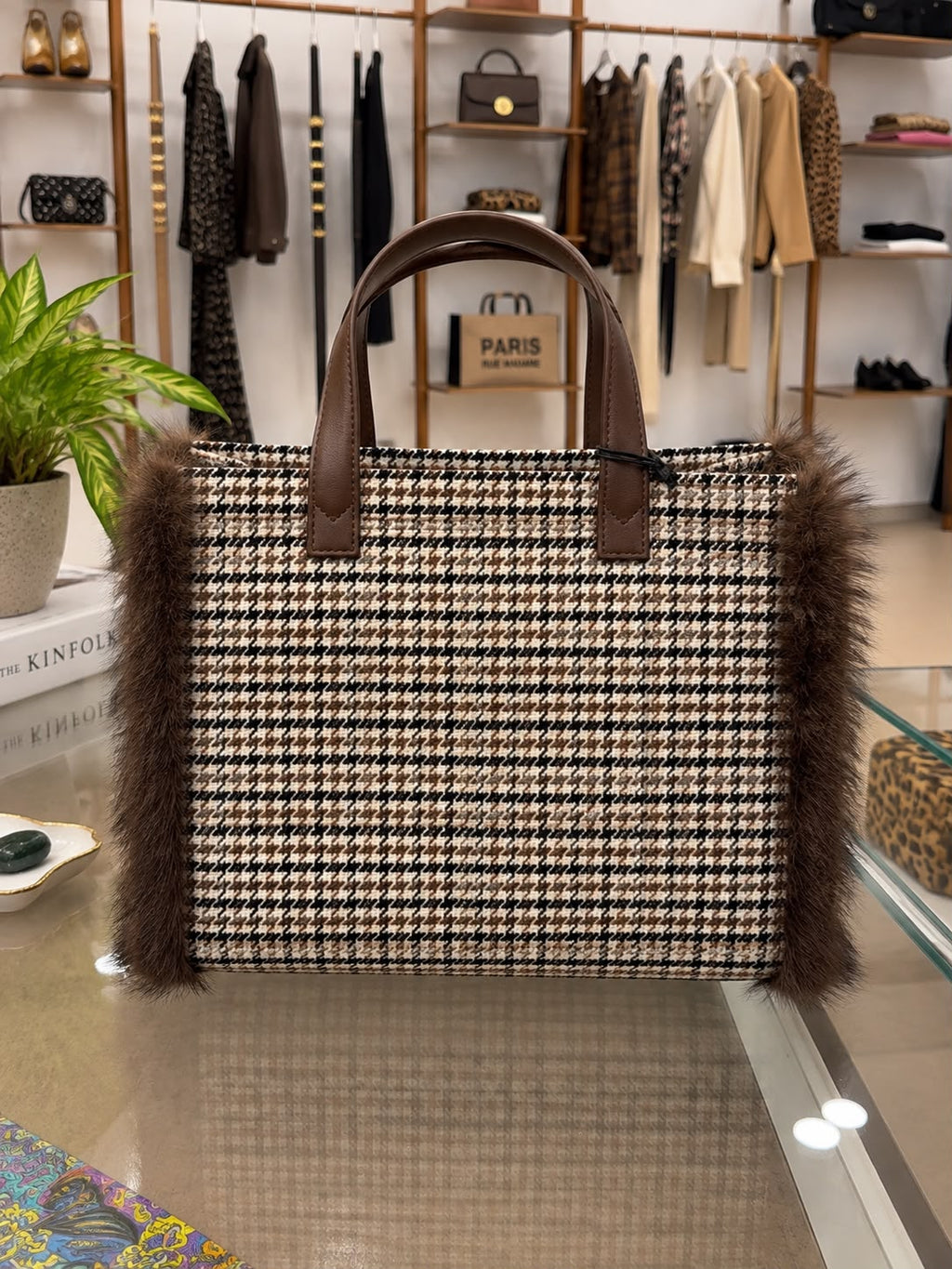 MEGEVE TOTE RUE MADAME